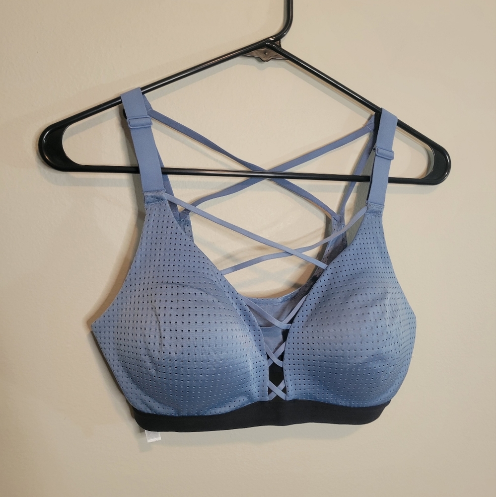 Victoria's secret sports bra